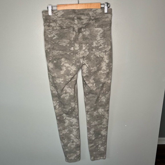 SPANX Jean-Ish Legging - Stone Wash Camo - Picture 4 of 11